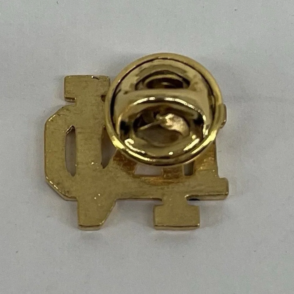 Vintage Notre Dame Logo Lapel Pin New